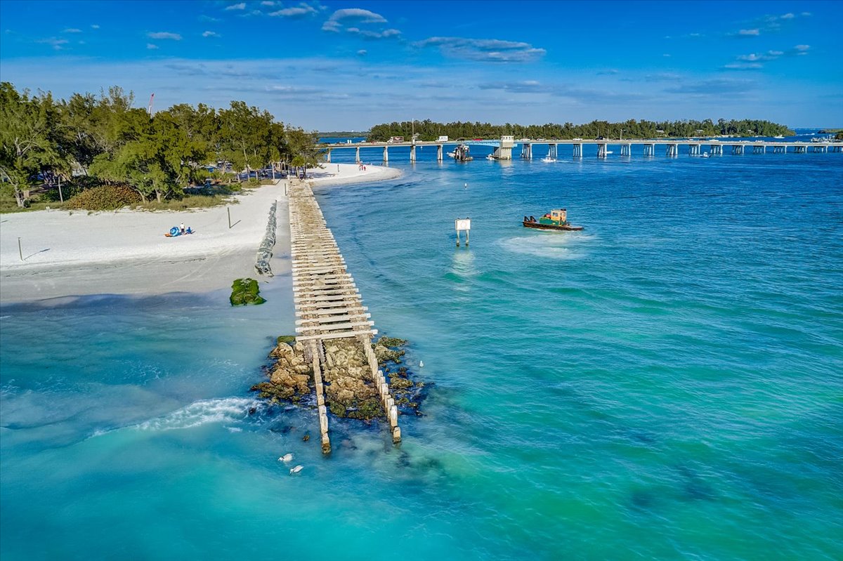 Island hopping starting with Longboat Key, Florida